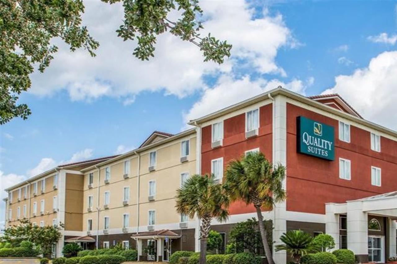 Quality Suites Lake Charles Downtown Exterior photo